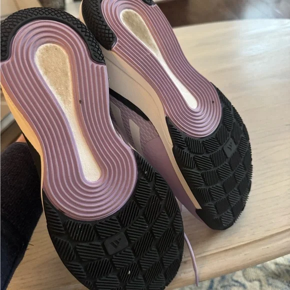 Adidas Women's Light Purple Sneakers size 8 - Picture 4 of 4